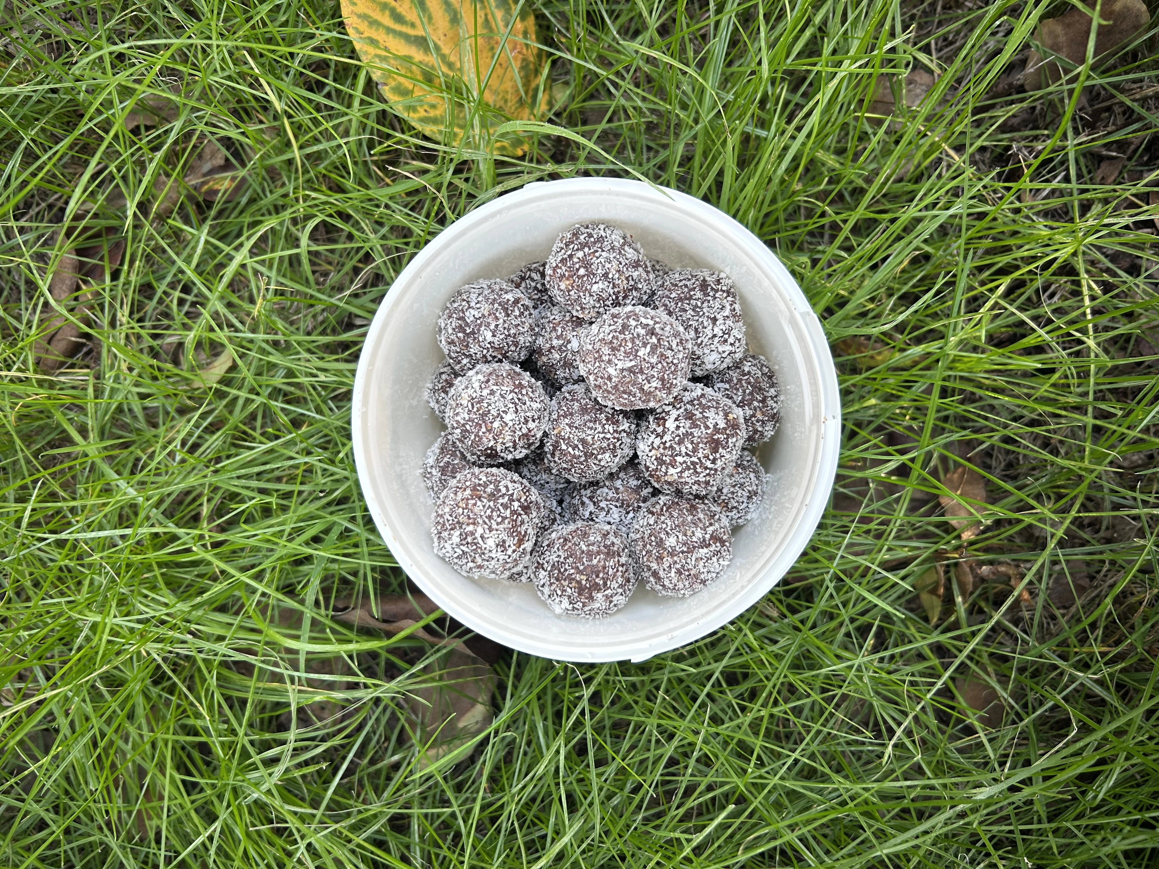 ŞEKERSİZ YER FISTIĞI EZMELİ FİT HURMA TOPU - 750 g